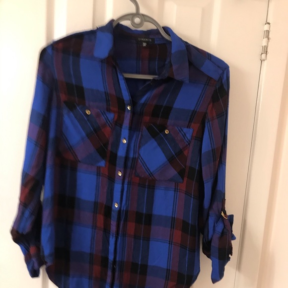 2/20❤️ Dynamite button down shirt - Picture 1 of 4